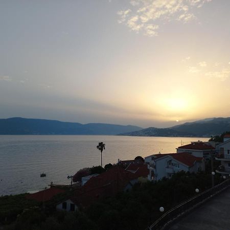 Villa Angelina Kumbor Esterno foto