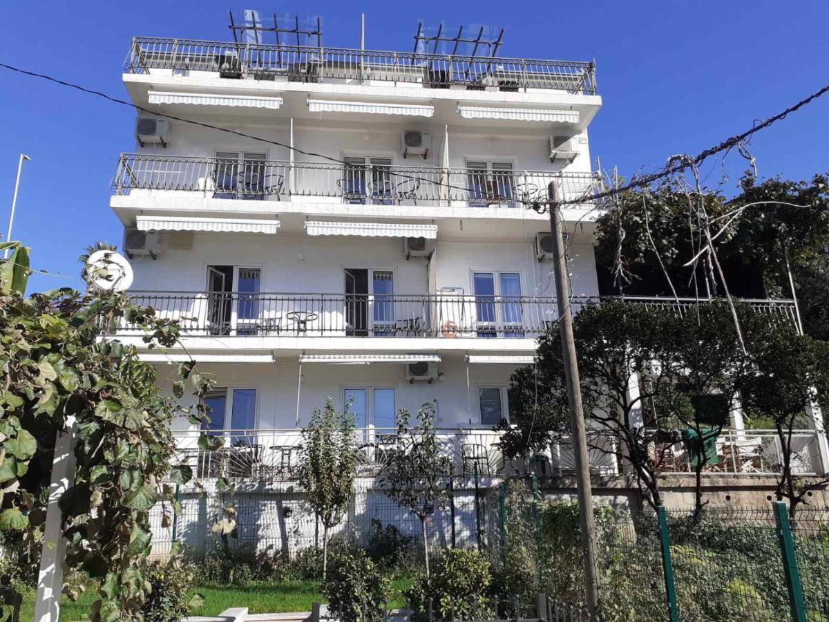 Villa Angelina Kumbor Esterno foto