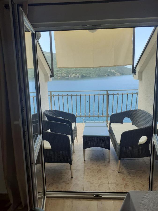 Villa Angelina Kumbor Esterno foto