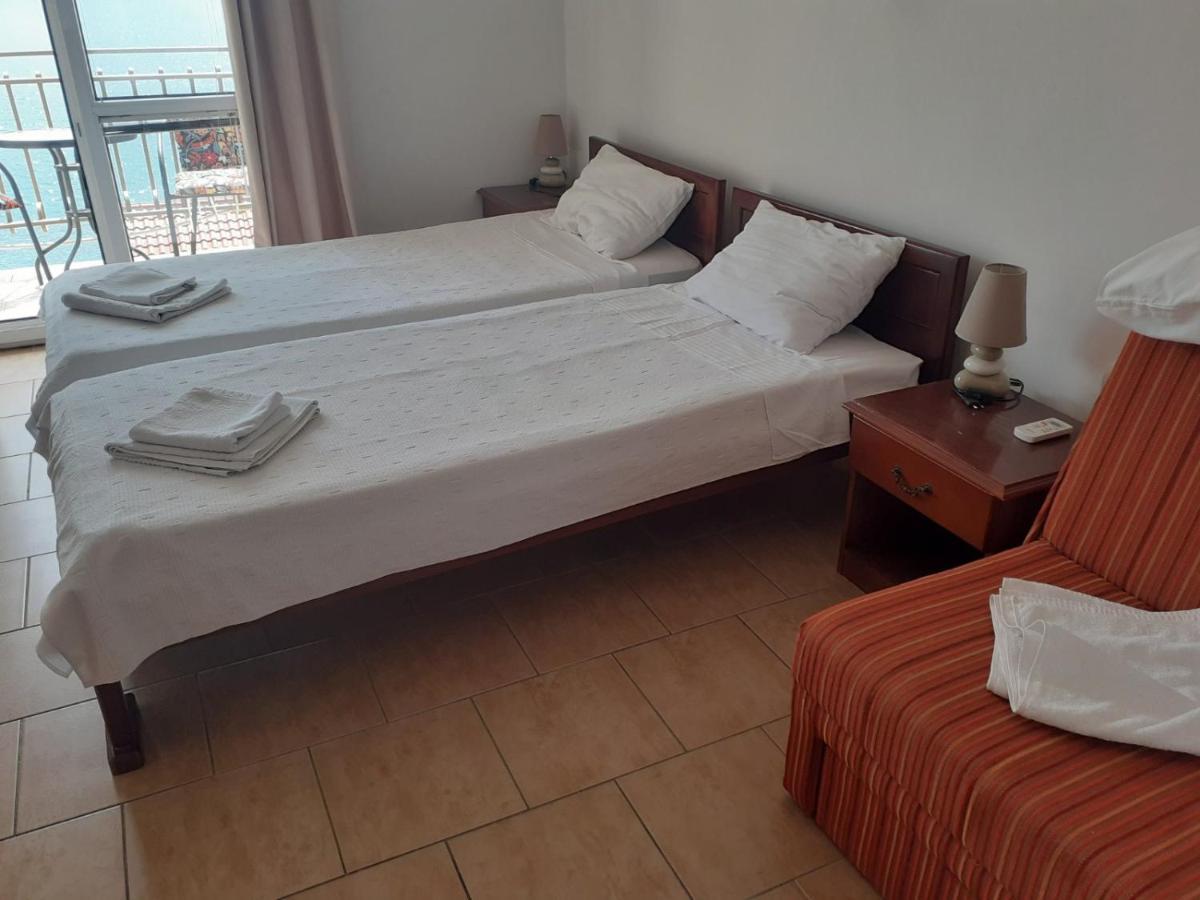 Villa Angelina Kumbor Esterno foto