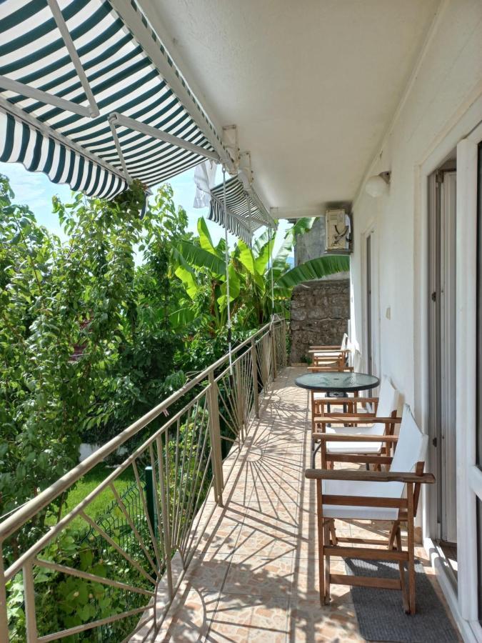 Villa Angelina Kumbor Esterno foto