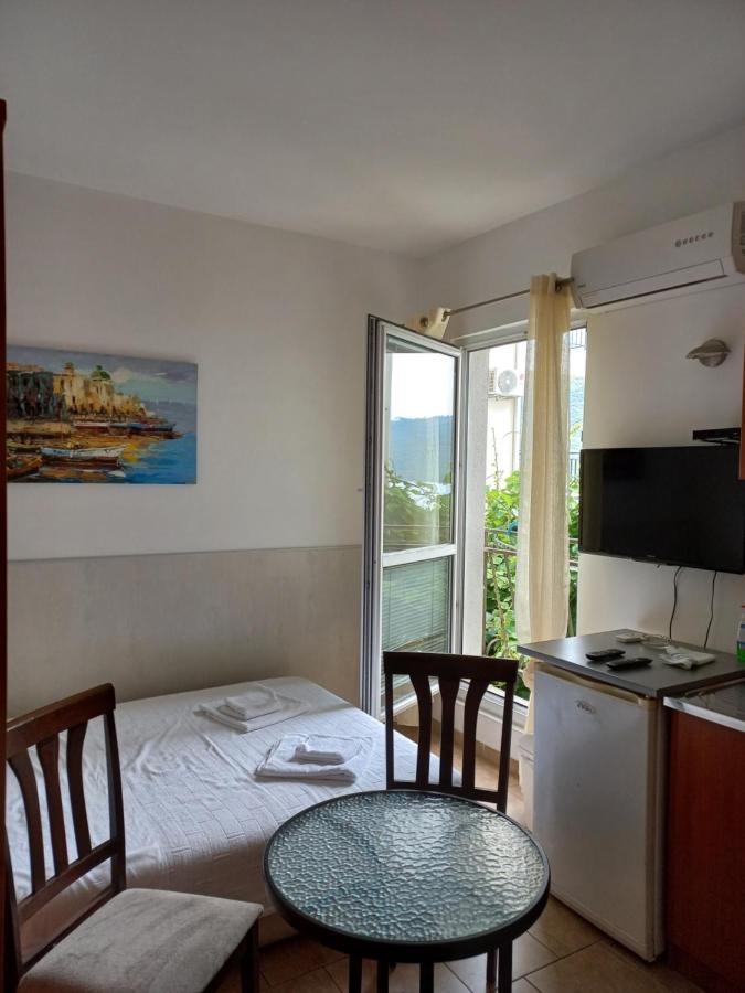 Villa Angelina Kumbor Esterno foto