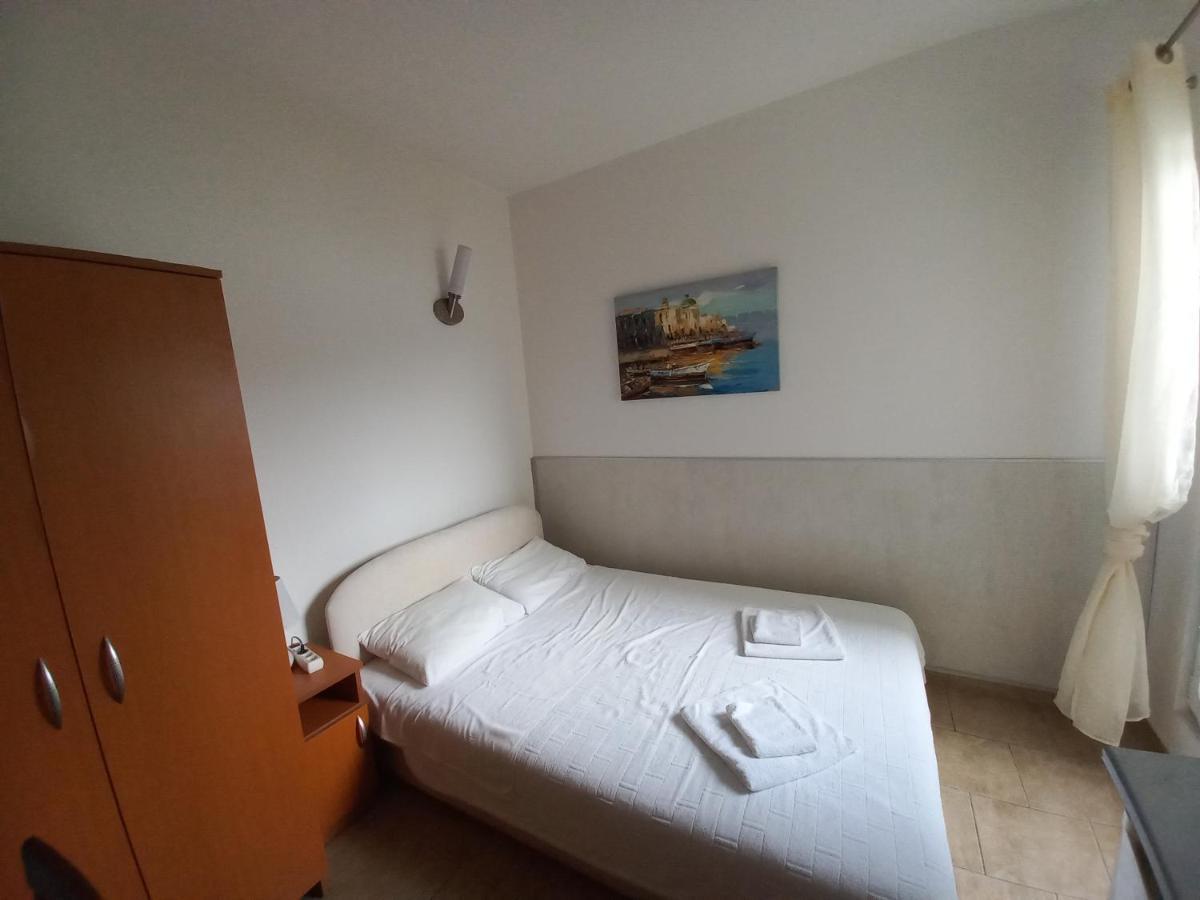 Villa Angelina Kumbor Esterno foto