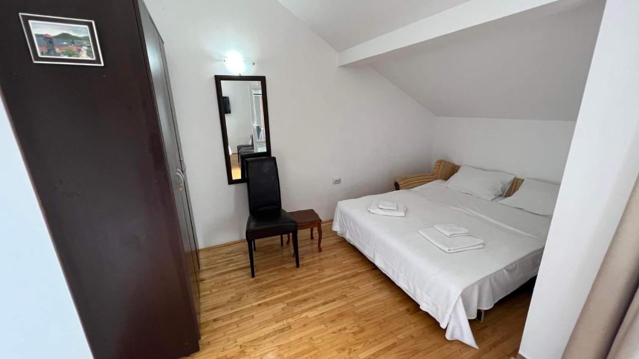 Villa Angelina Kumbor Esterno foto