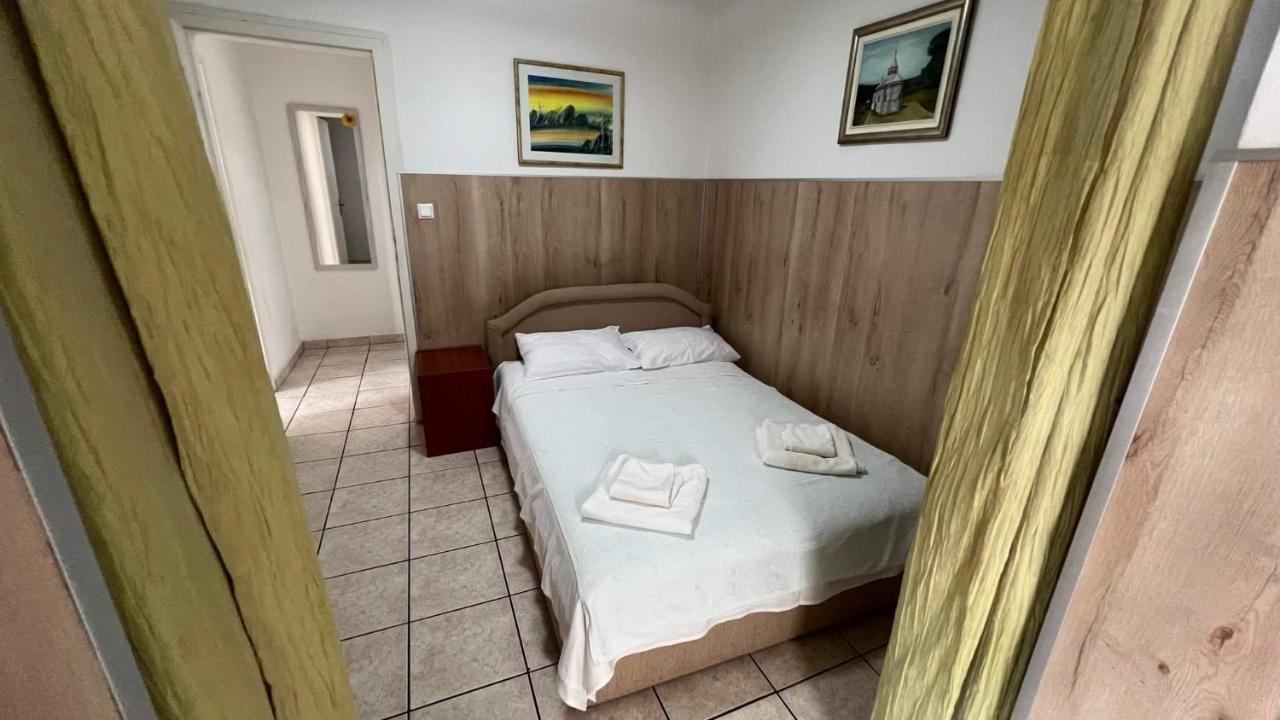Villa Angelina Kumbor Esterno foto
